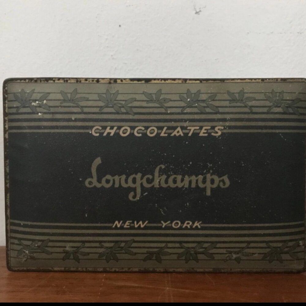 Vintage Longchamps Chocolates New York Tin Metal 1/2 Pound Net Container Box